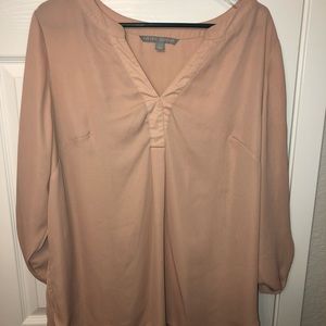 Blush high/low top with pleated back